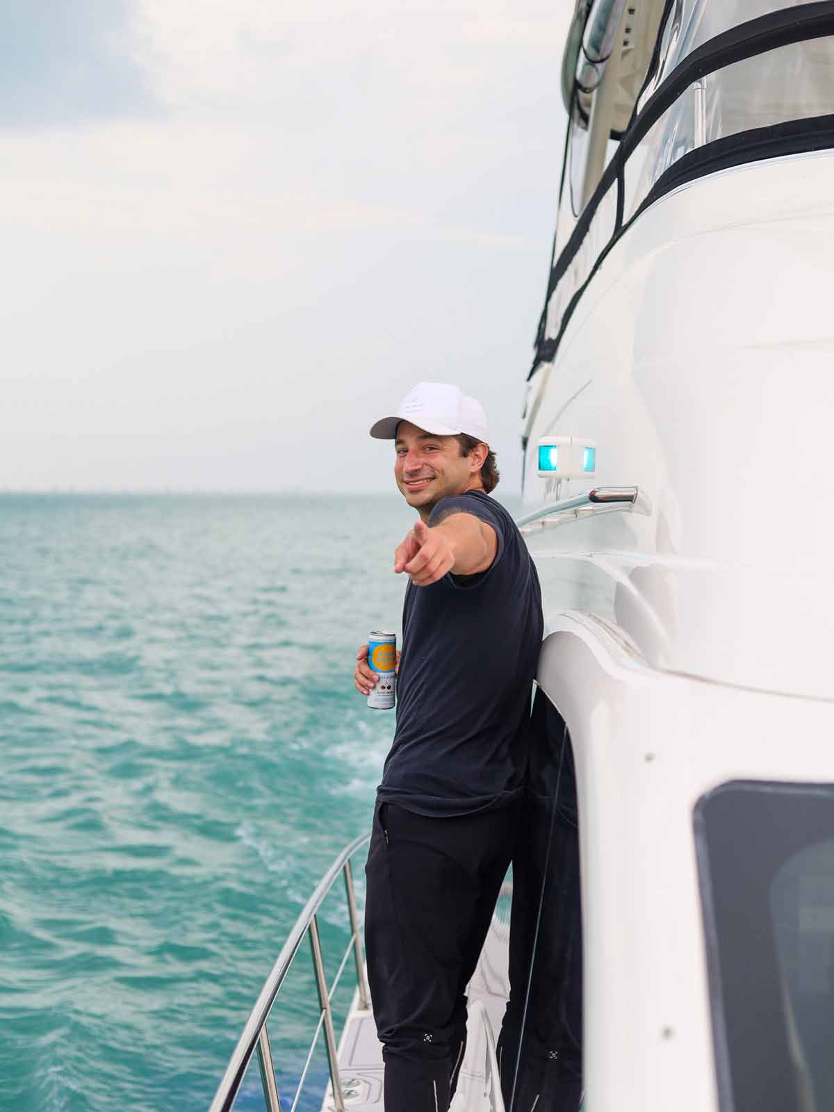 About Us - premium charter yacht rental in Chicago About Us - premium charter yacht rental in Chicago USA